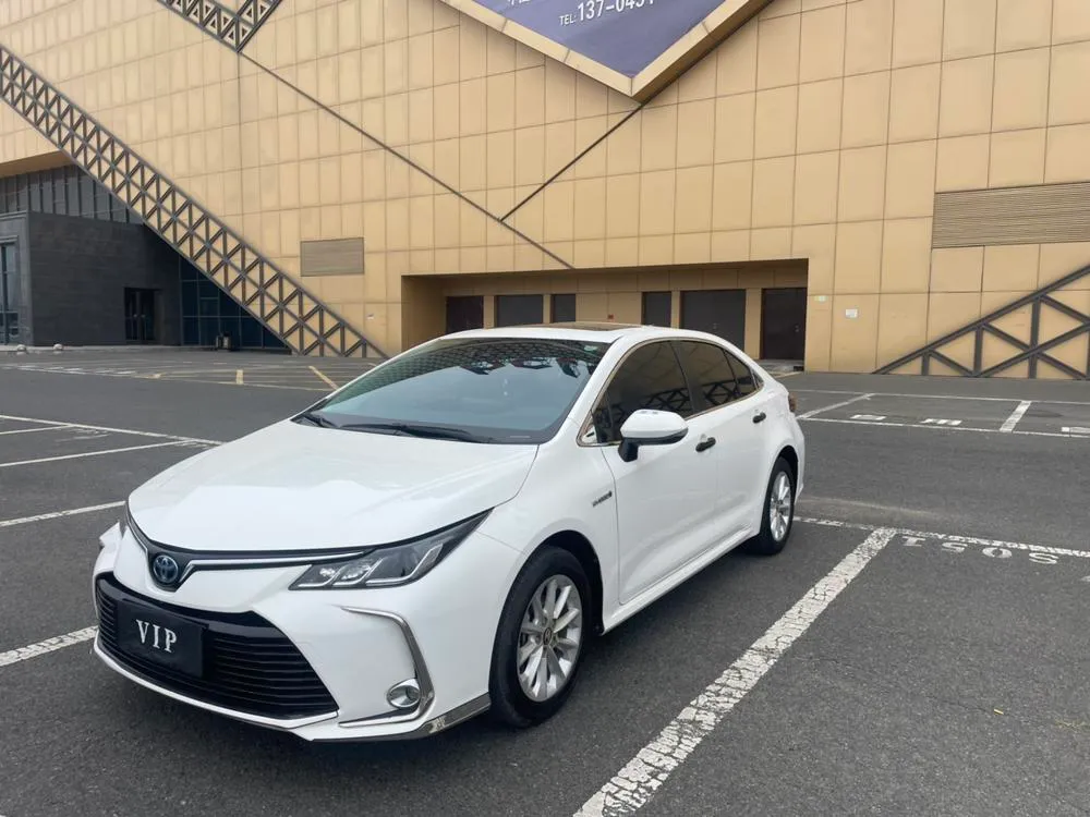 Toyota Corolla Dual Engine 1.8L E-CVT Elite Edition, 2021 — фото 1