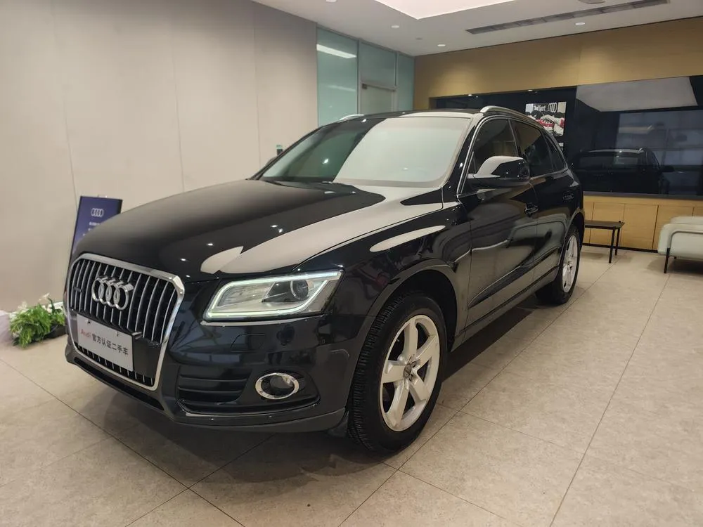 Audi Q5 40 TFSI Comfort Version, 2015 — фото 1