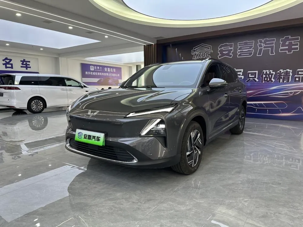 Wuling Starlight S PHEV 130km Navigator Version, 2024 — фото 1