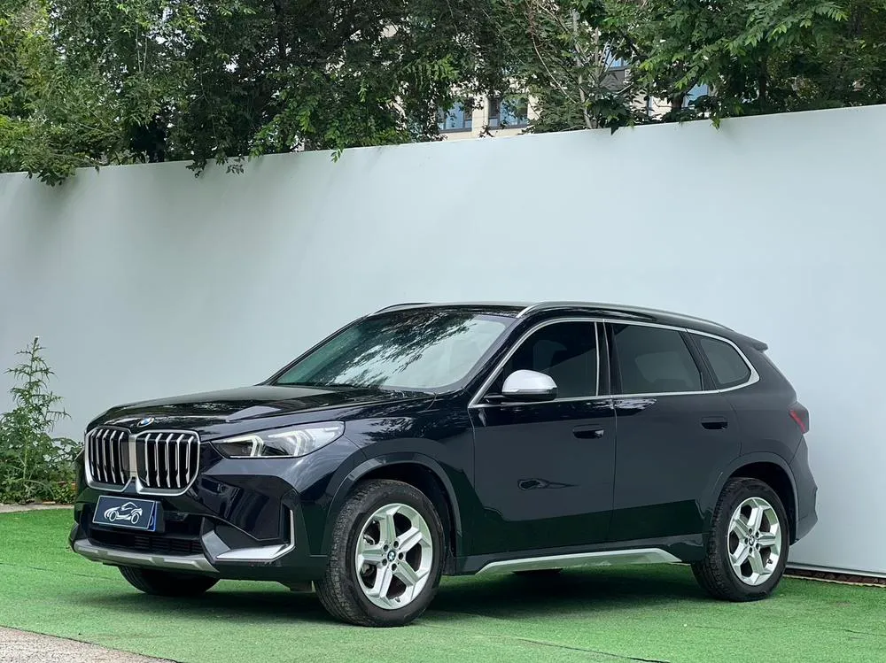 BMW X1 sDrive20Li X, 2023 — фото 1