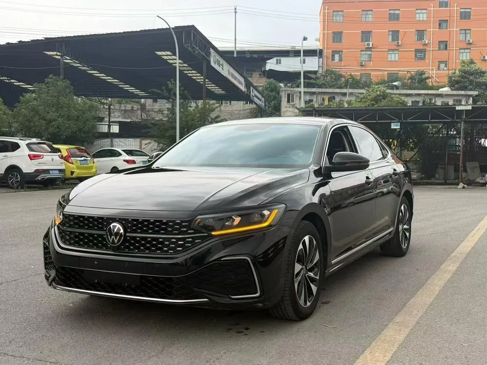 Volkswagen Passat 330TSI Elite Edition, 2023 — фото 1