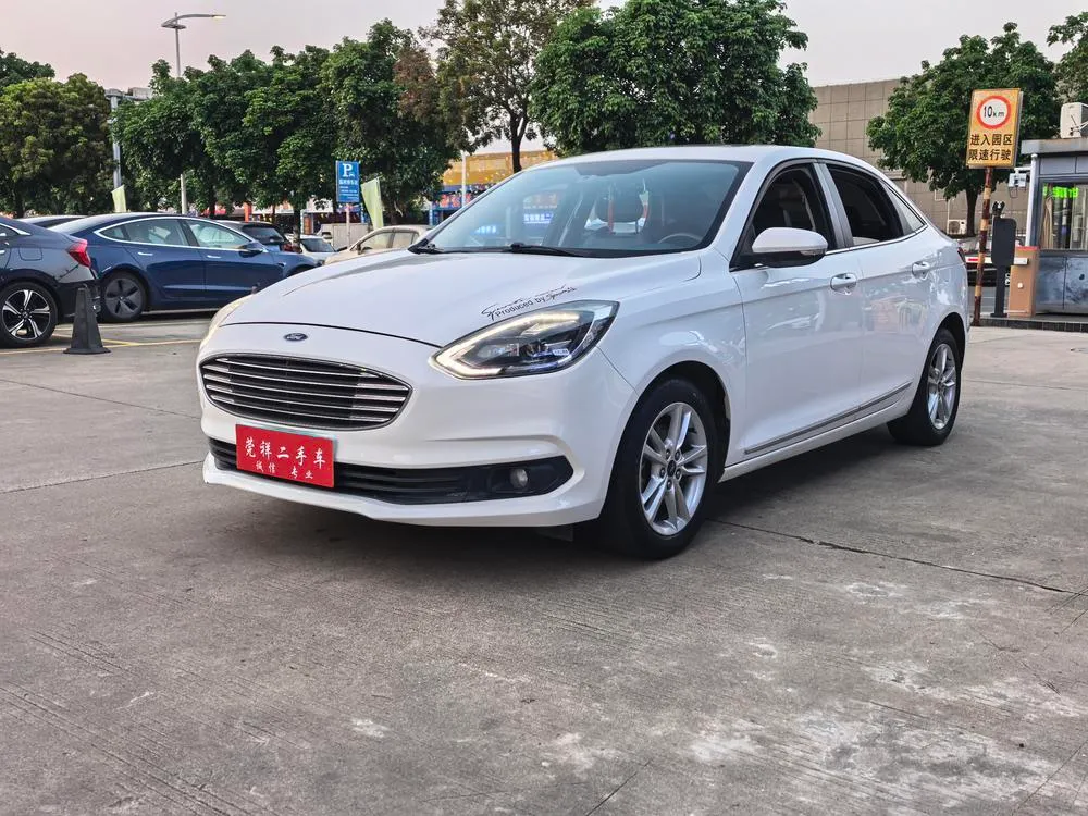 Ford Escort Facelift 1.5L Auto Joy Version CN6, 2019 — фото 1