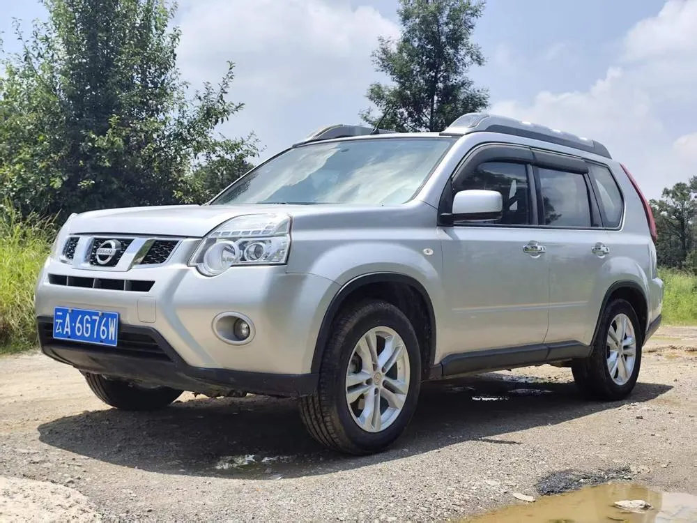 Nissan X-Trail 2.5L CVT Luxury Edition 4WD, 2012 — фото 1