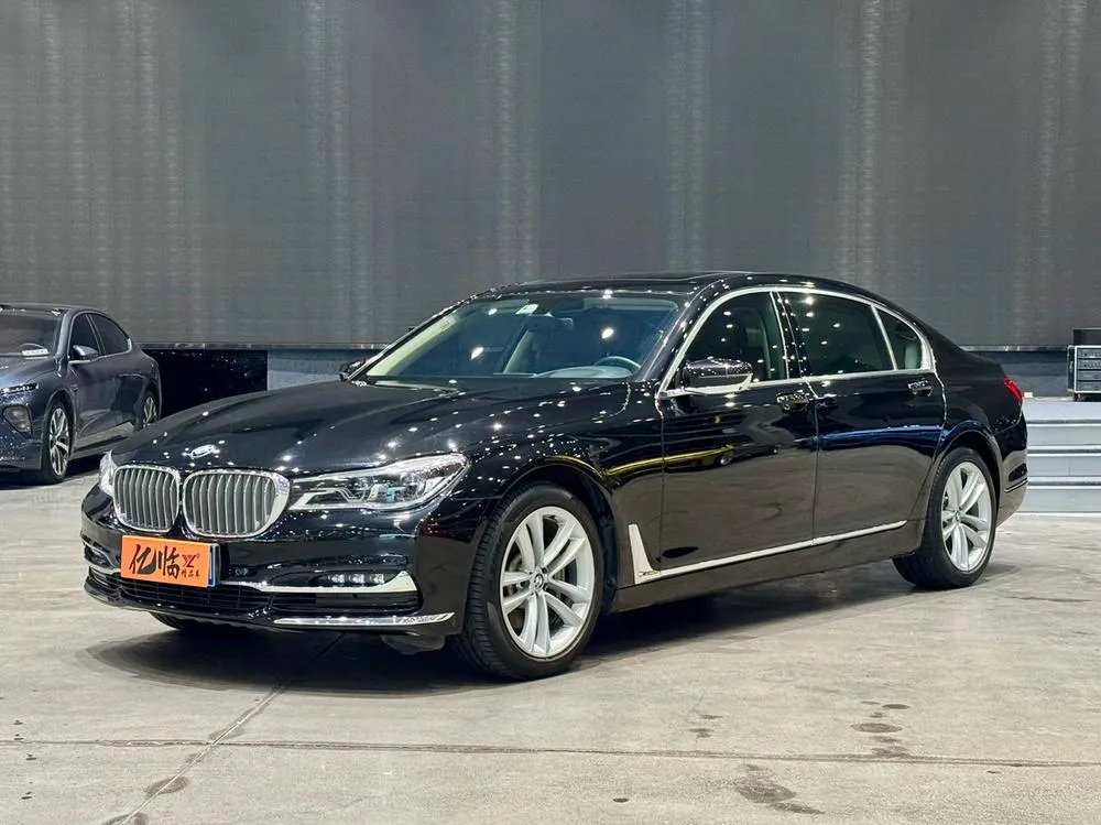 BMW 7-Series 730Li Prestige Version, 2018 — фото 1