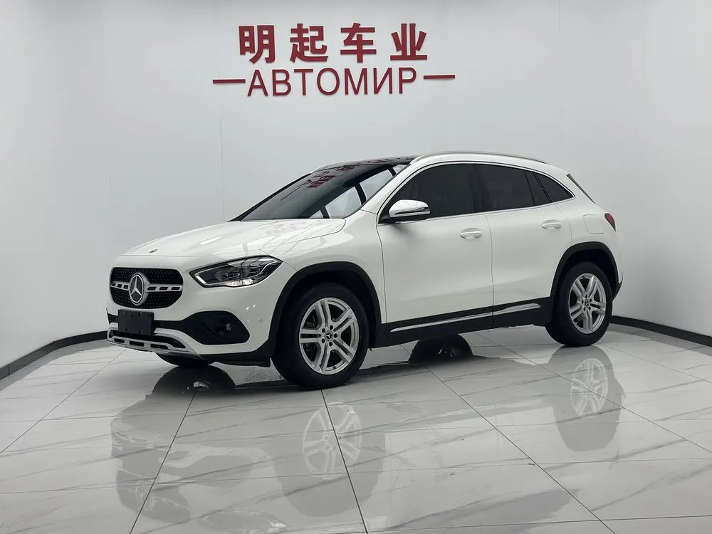 Mercedes-Benz GLA GLA 180, 2022 — фото 1