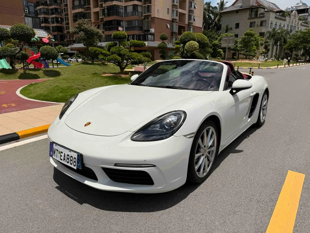 Porsche 718, 2022