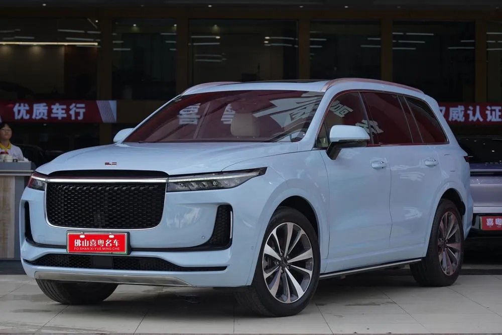 Li Auto ONE EREV 6 Seater Edition, 2020 — фото 1