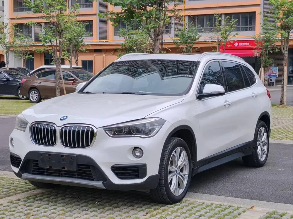 BMW X1 sDrive20Li Leading Version, 2018 — фото 1
