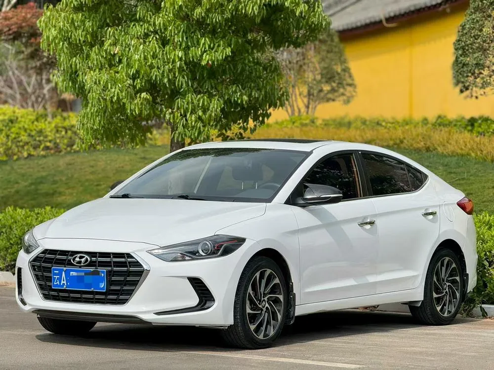 Hyundai Elantra Lingdong 1.4T Dual Clutch Stylish · Version, 2020 — фото 1