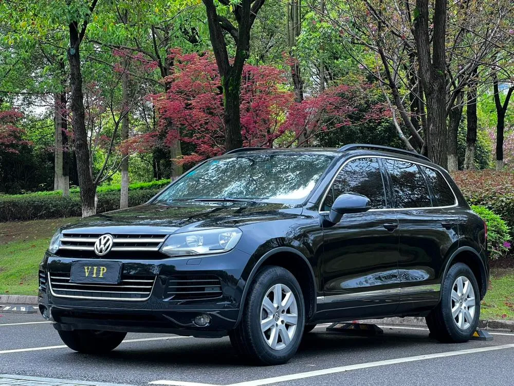 Volkswagen Touareg 3.0TDI Diesel Version, 2011 — фото 1