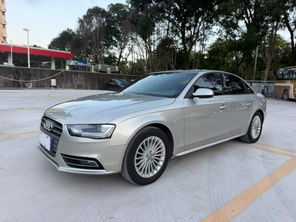 Audi A4L 35 TFSI Auto Comfort Version, 2015 — фото 1
