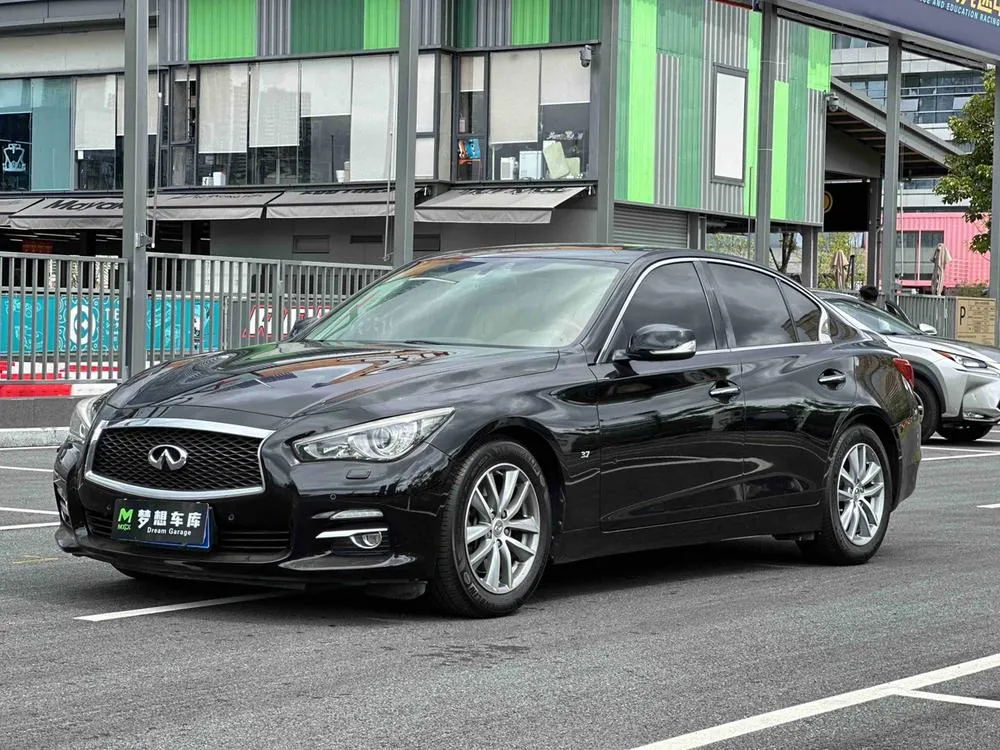 Infiniti Q50, 2014