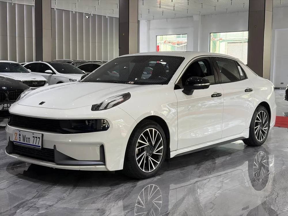 Lynk & Co 03 1.5TD DCT Dynamic Plus, 2022 — фото 1