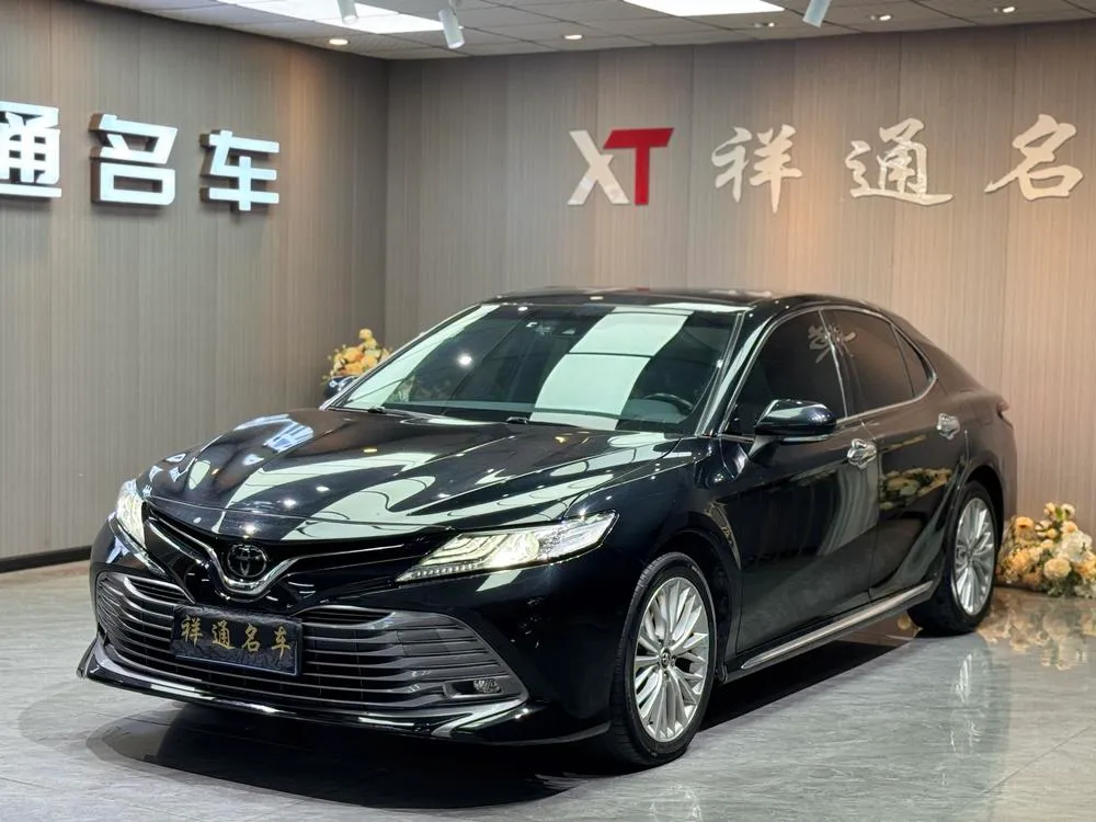 Toyota Camry 2.5G Luxury Edition, 2018 — фото 1
