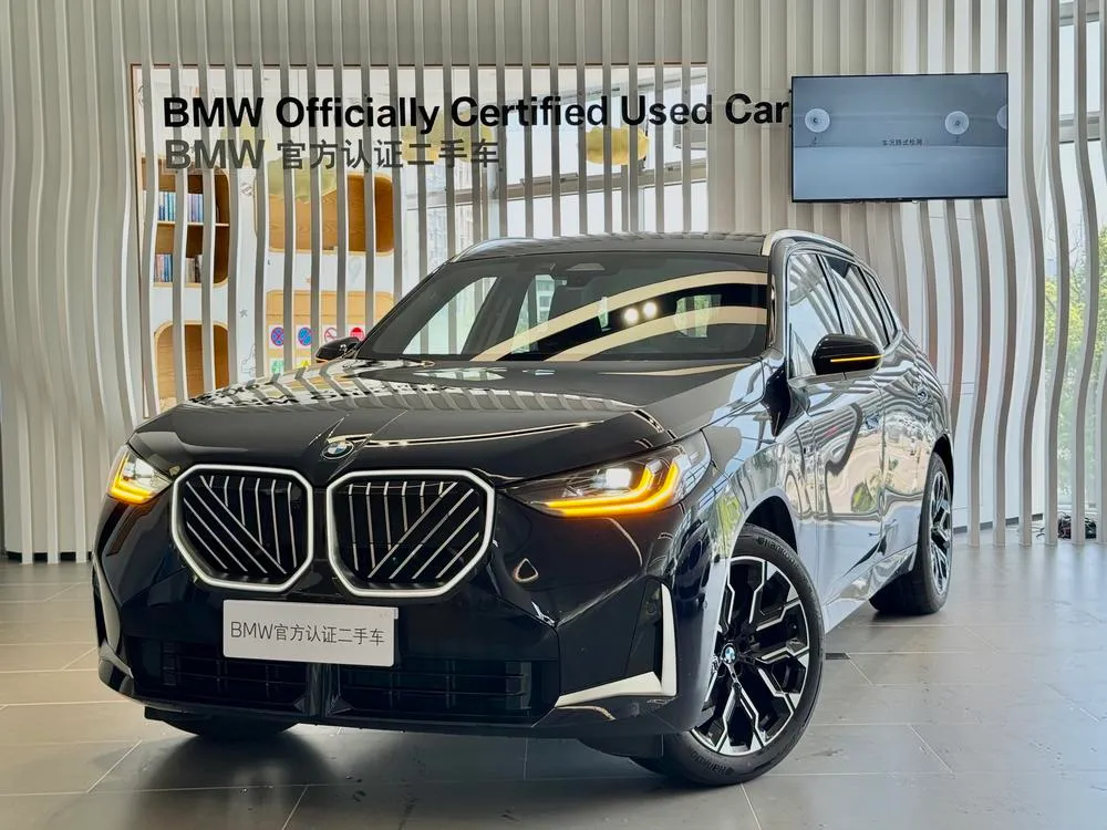 BMW X3 xDrive30L Продвинутая M спорт тёмный пакет, 2025 — фото 1