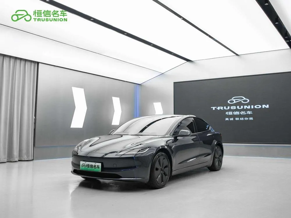 Tesla Model 3, 2025