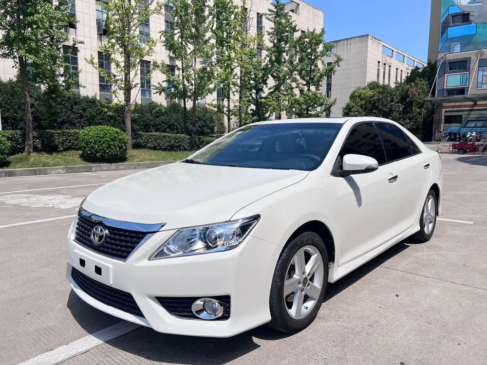 Toyota Camry 2.0S Edition, 2012 — фото 1