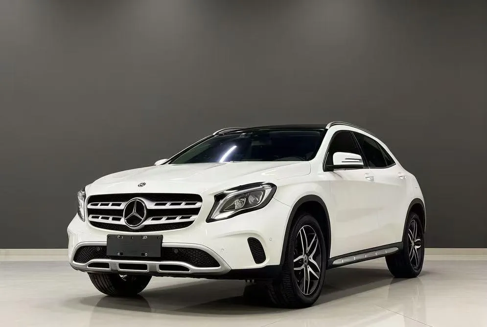 Mercedes-Benz GLA GLA 200 Fashion Version, 2017 — фото 1