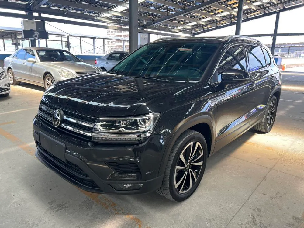 Volkswagen Tharu 280TSI 2WD Luxury Edition, 2022 — фото 1