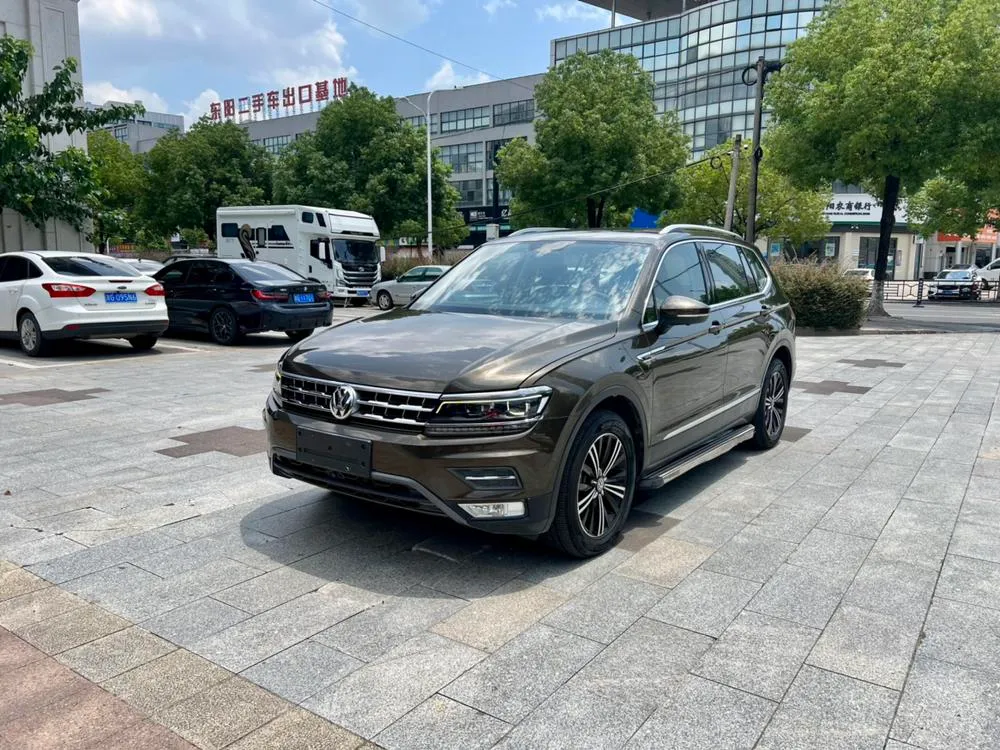 Volkswagen Tiguan L, 2018