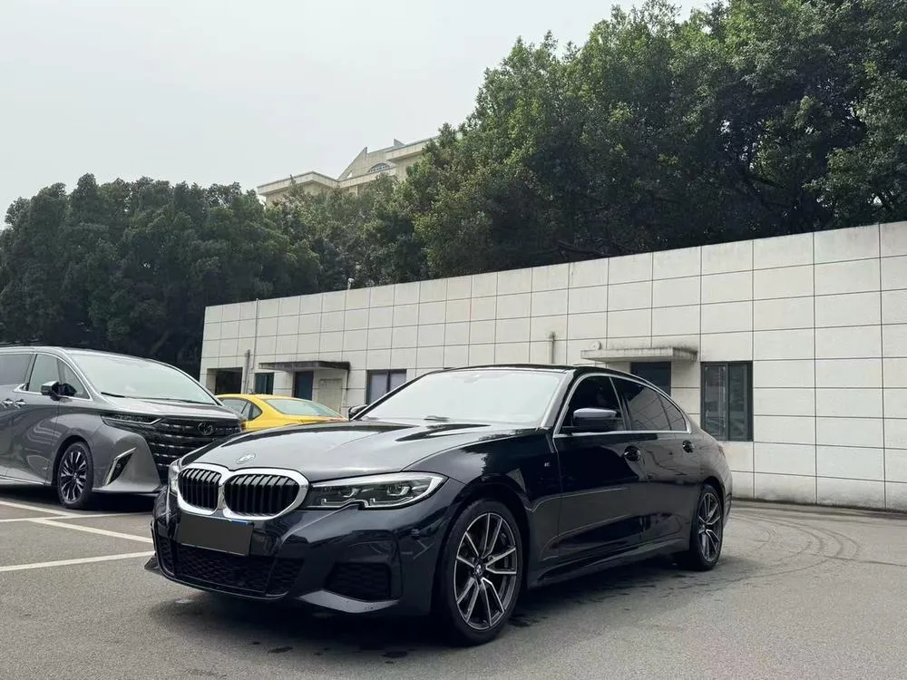 BMW 3-Series, 2021
