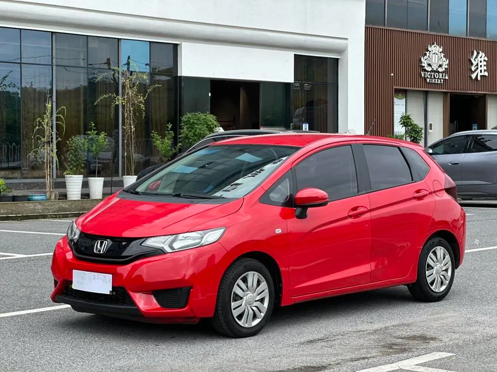 Honda Fit 1.5L LX CVT Comfort Version, 2016 — фото 1