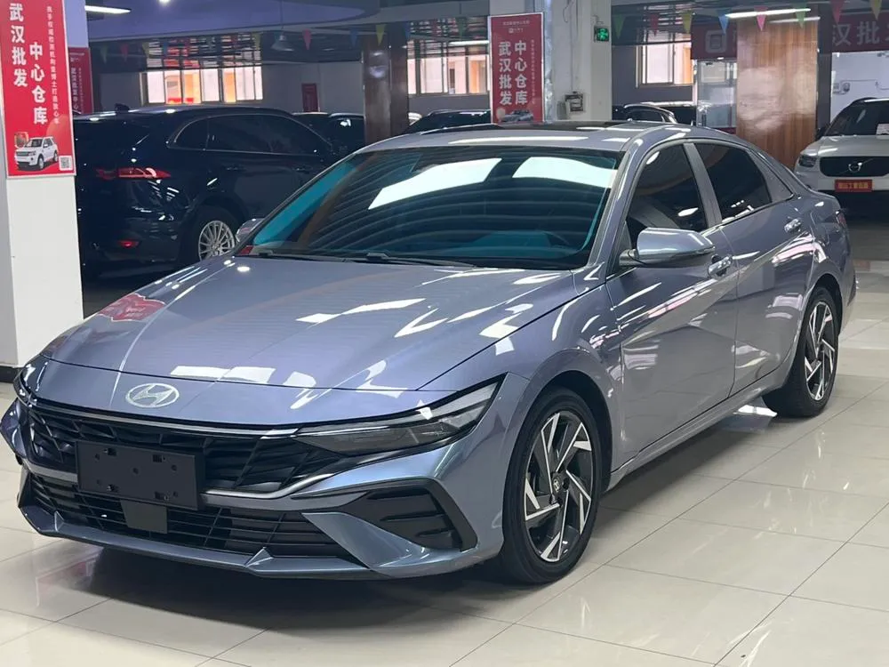 Hyundai Elantra, 2023