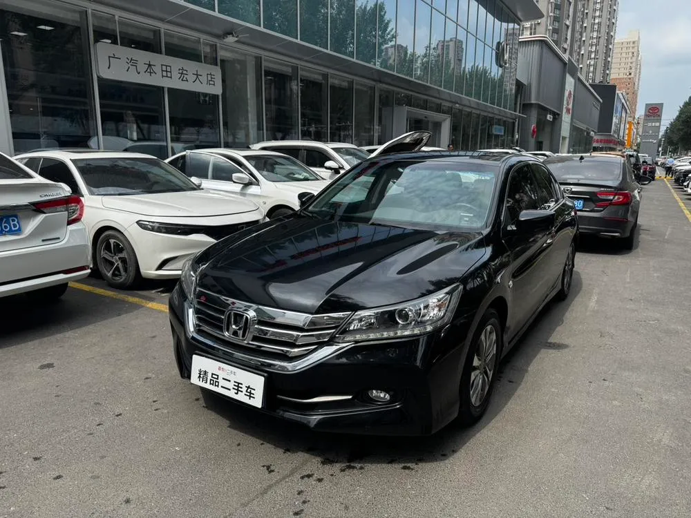 Honda Accord, 2015