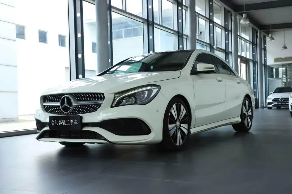 Mercedes-Benz CLA (Import) Facelift CLA 200 Fashion Version, 2017 — фото 1