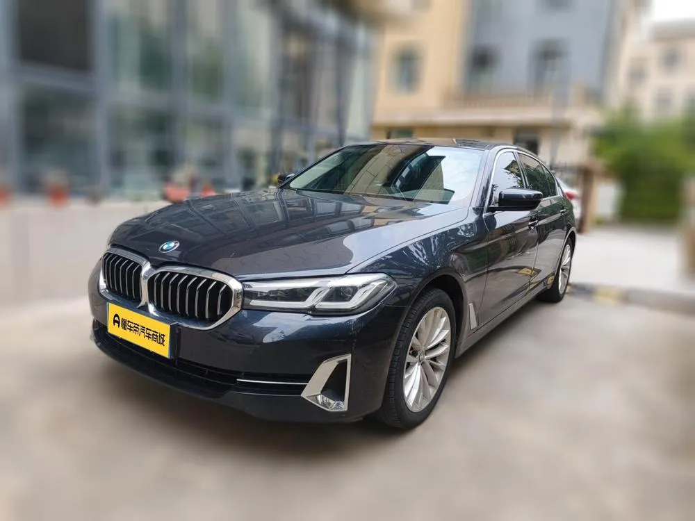 BMW 5-Series, 2022
