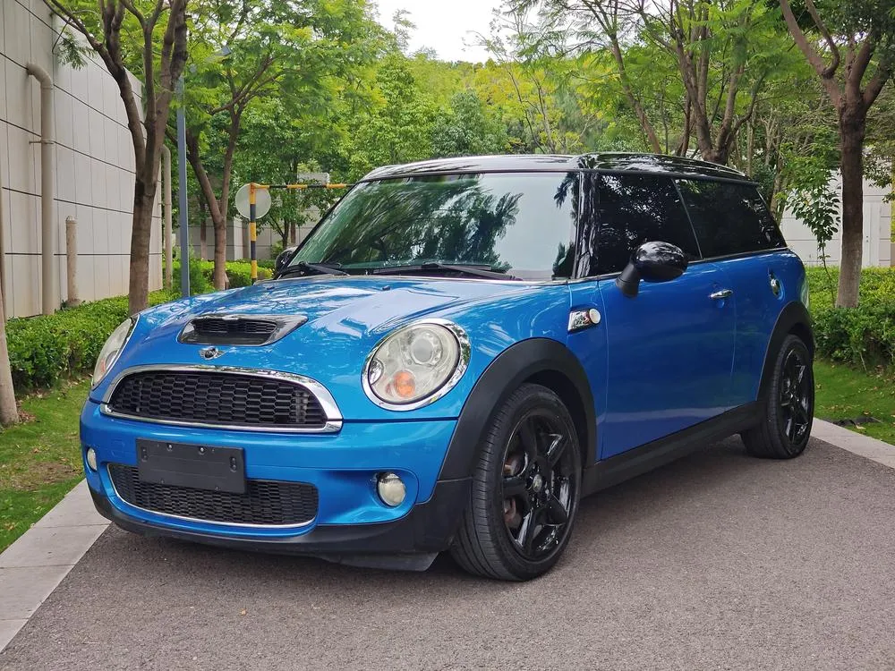 MINI CLUBMAN, 2011