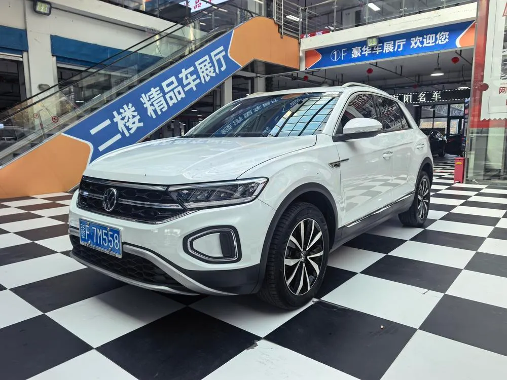 Volkswagen T-Roc 280TSI DSG Edition, 2023 — фото 1