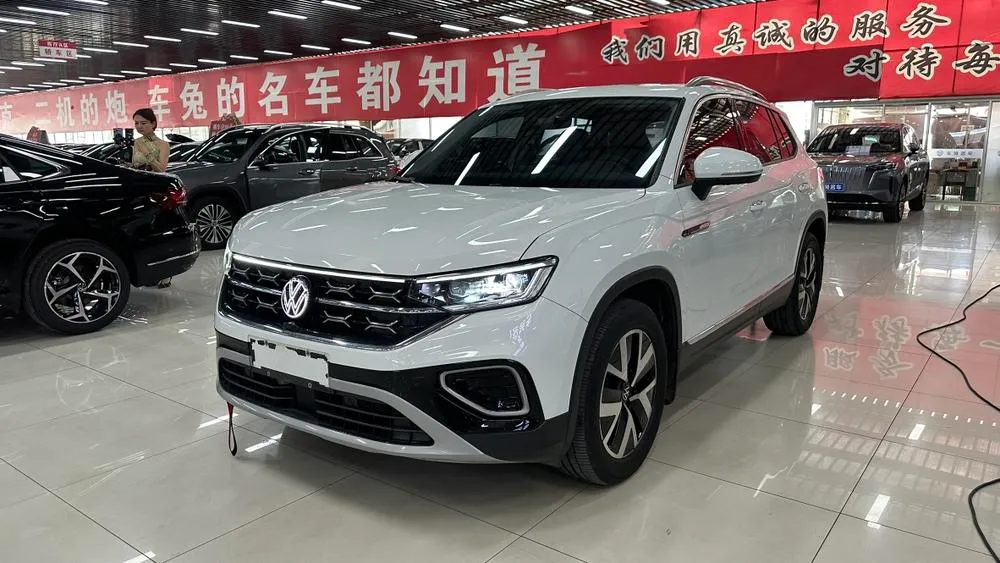 Volkswagen Tayron 280TSI 2WD Luxury Plus Edition, 2023 — фото 1