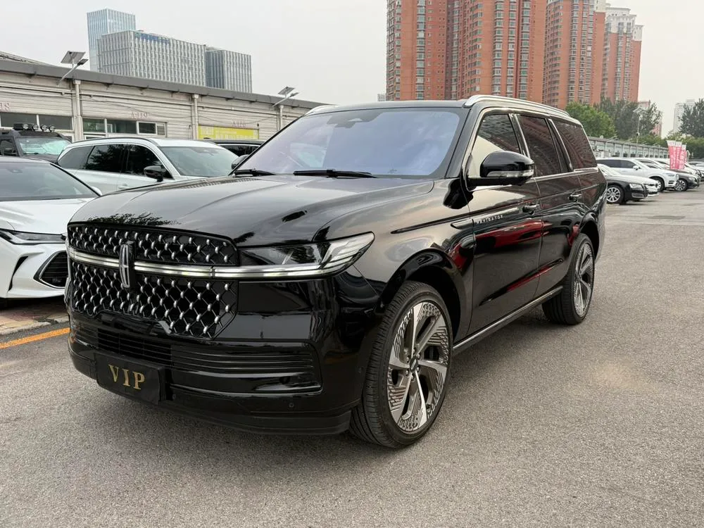 Lincoln Navigator, 2025