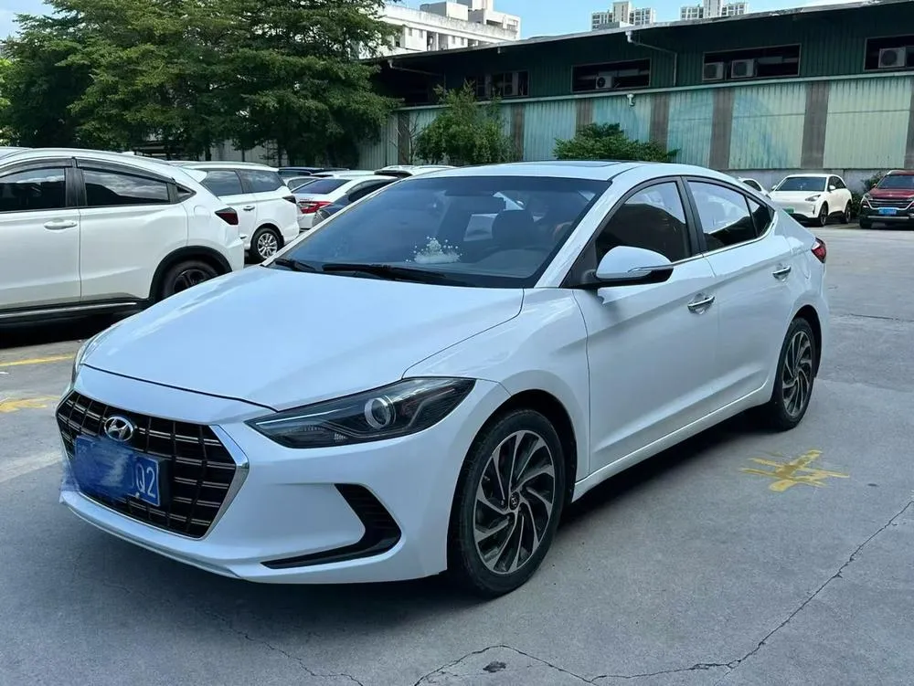 Hyundai Elantra Lingdong, 2020