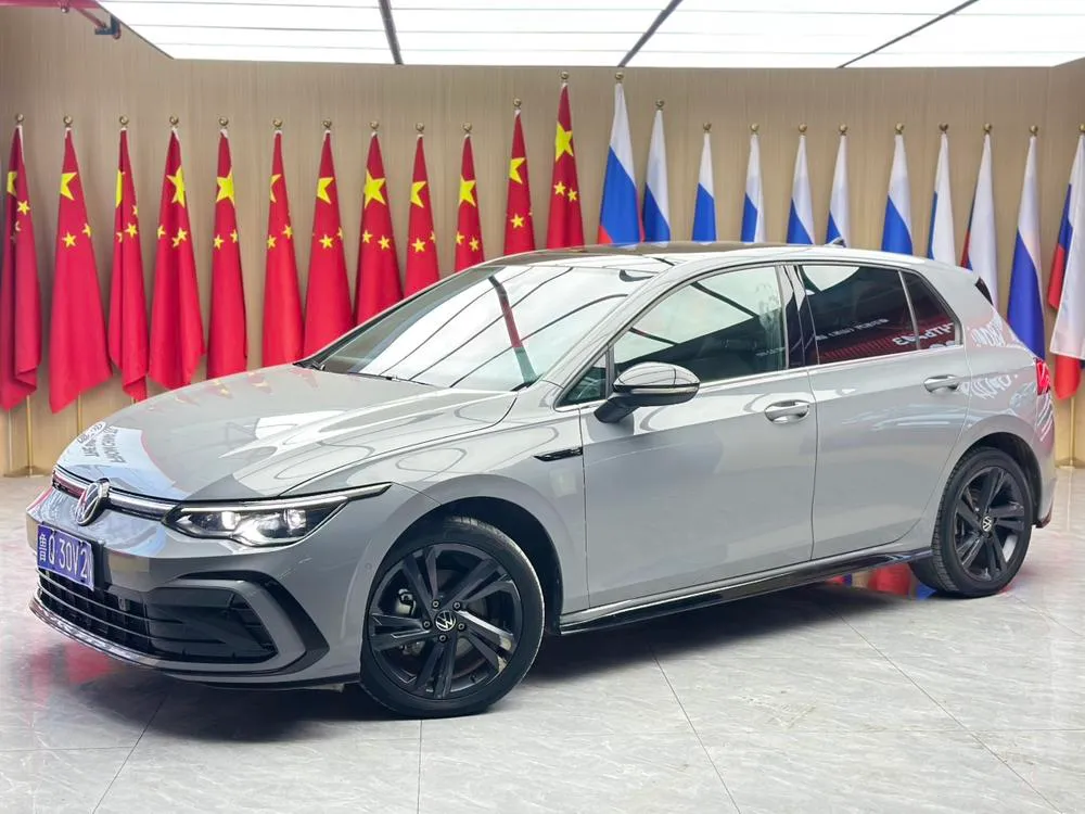 Volkswagen Golf, 2023
