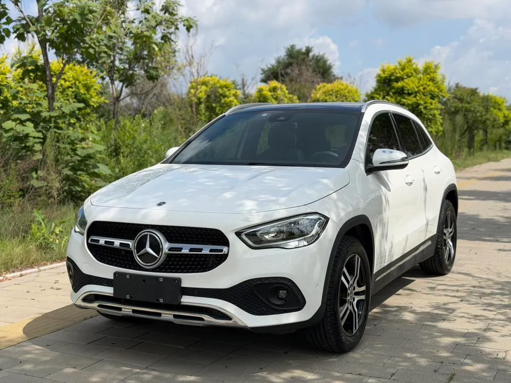 Mercedes-Benz GLA, 2022