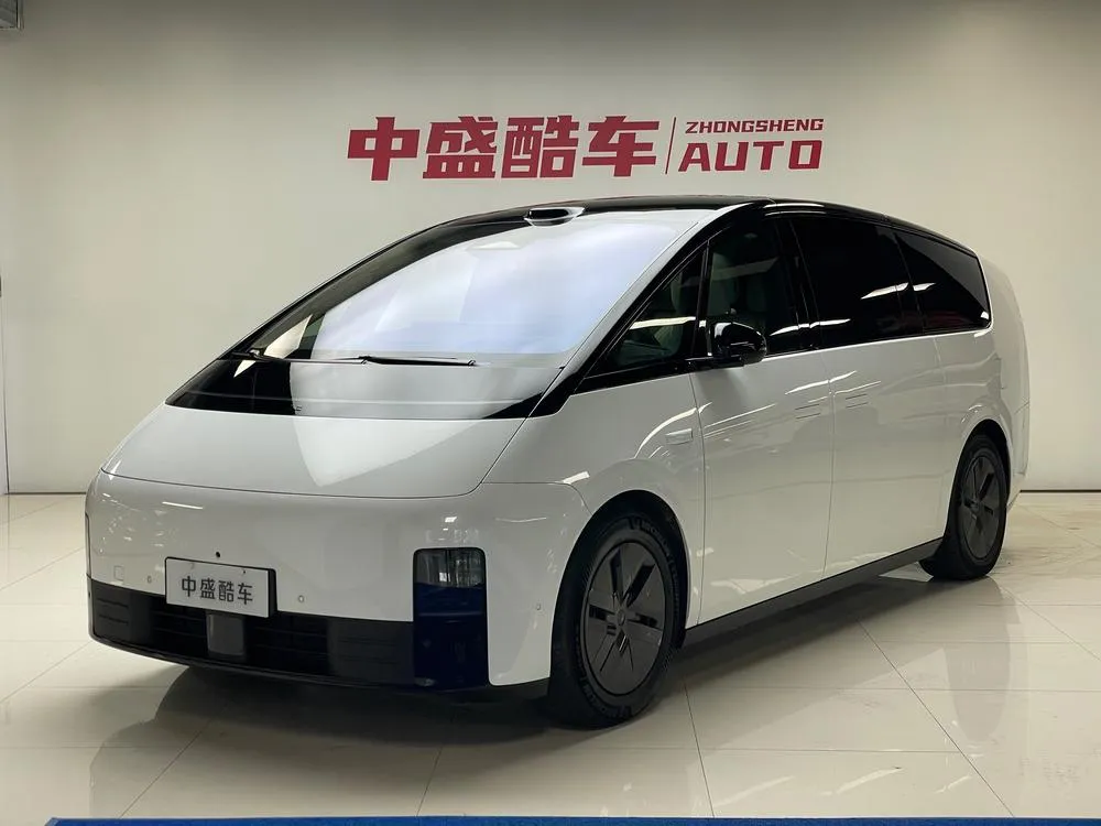 Li Auto MEGA, 2025
