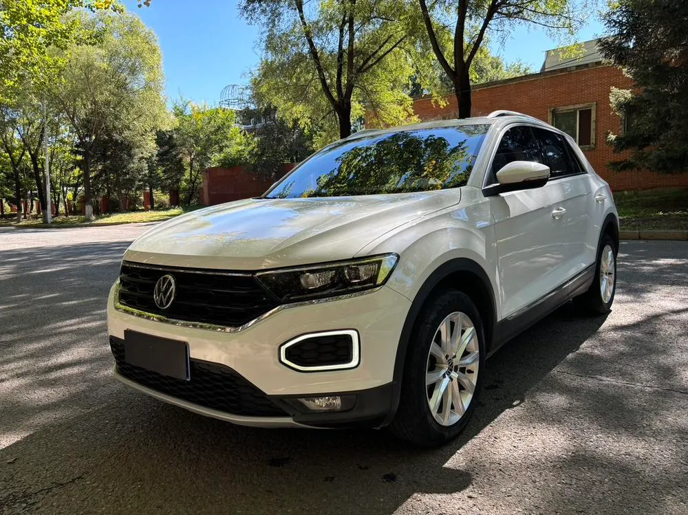 Volkswagen T-Roc, 2022