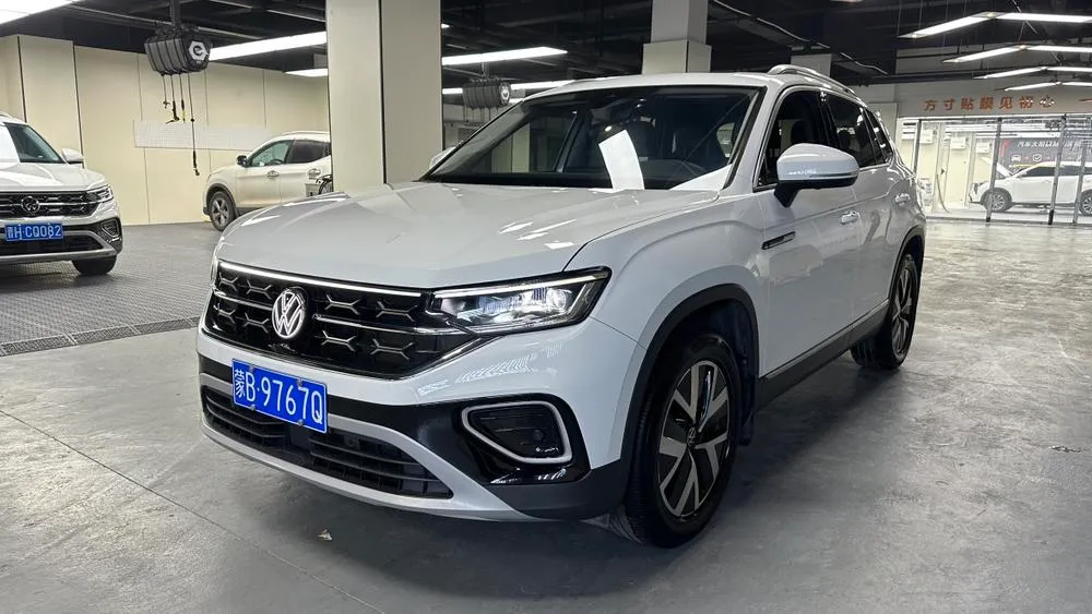 Volkswagen Tayron 280TSI 2WD Luxury Plus Edition, 2023 — фото 1