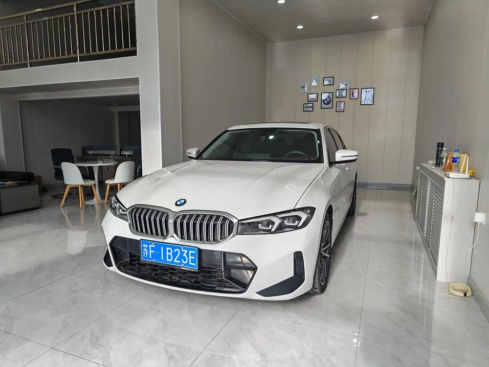 BMW 3-Series, 2023