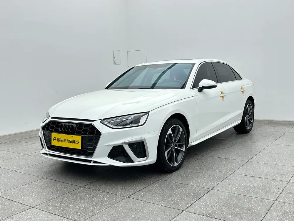 Audi A4L 40 TFSI Fashion Version, 2022 — фото 1