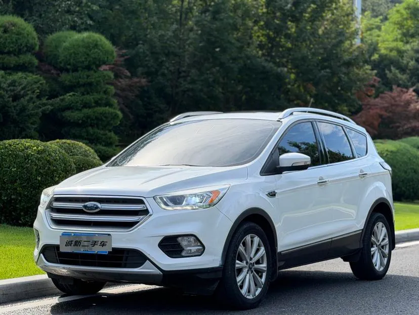 Ford Kuga, 2017