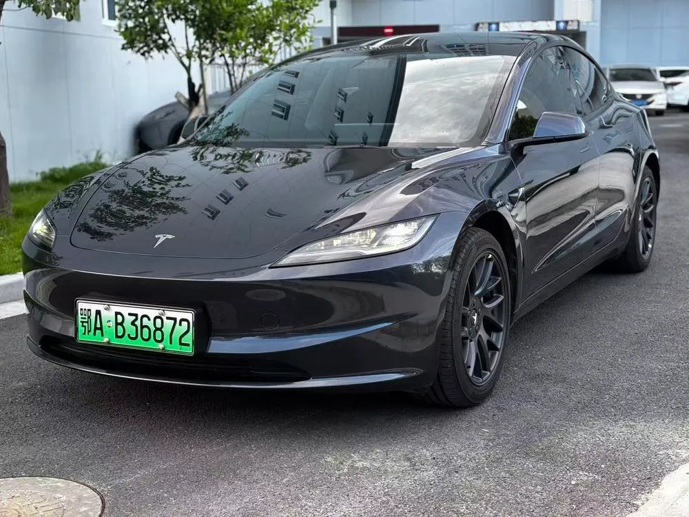 Tesla Model 3, 2025