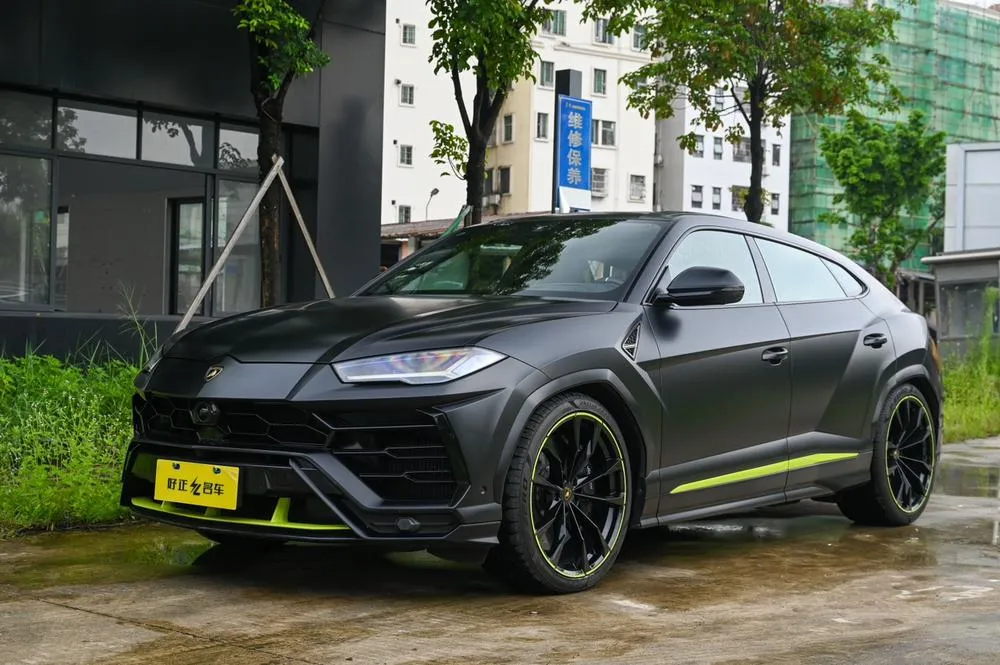Lamborghini Urus 4.0T V8, 2021 — фото 1