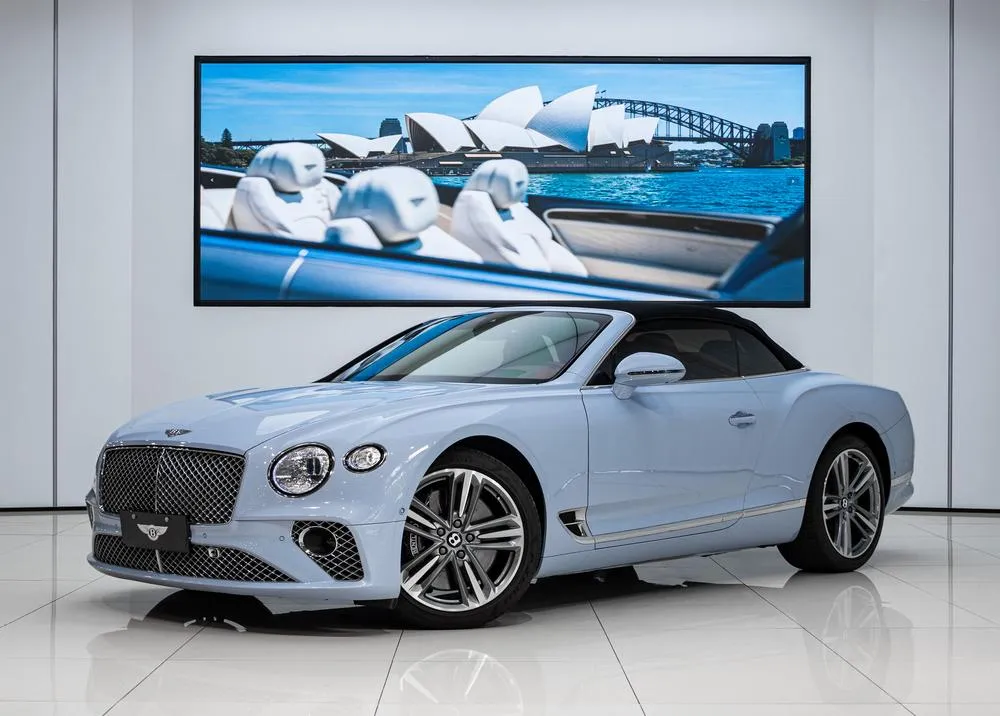Bentley Continental, 2022
