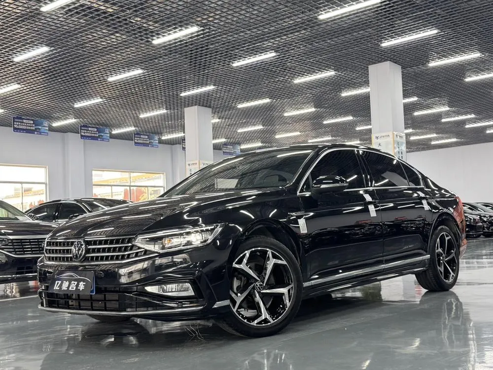Volkswagen Magotan, 2023