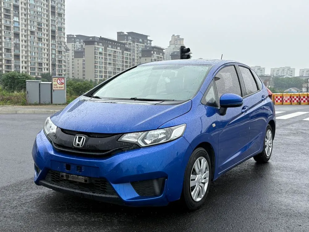 Honda Fit 1.5L LXS CVT Comfort Sunroof Edition, 2016 — фото 1