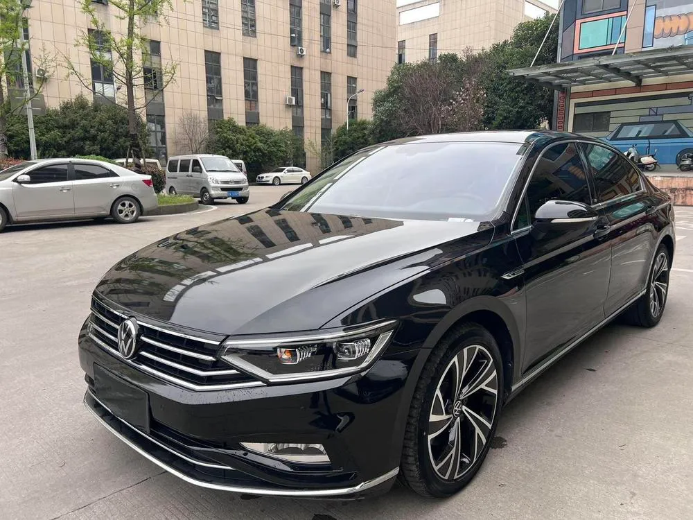 Volkswagen Magotan 330TSI DSG 30 Anniversary Edition, 2021 — фото 1
