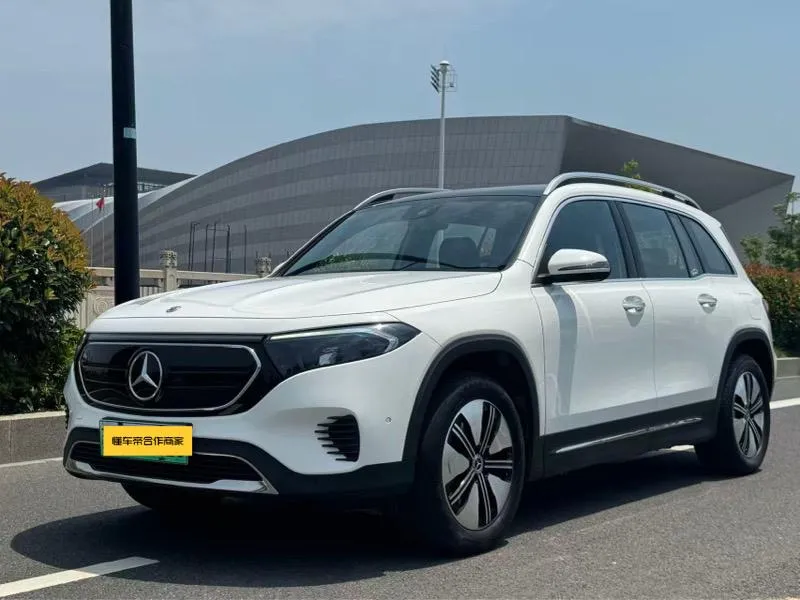 Mercedes-Benz EQB, 2023